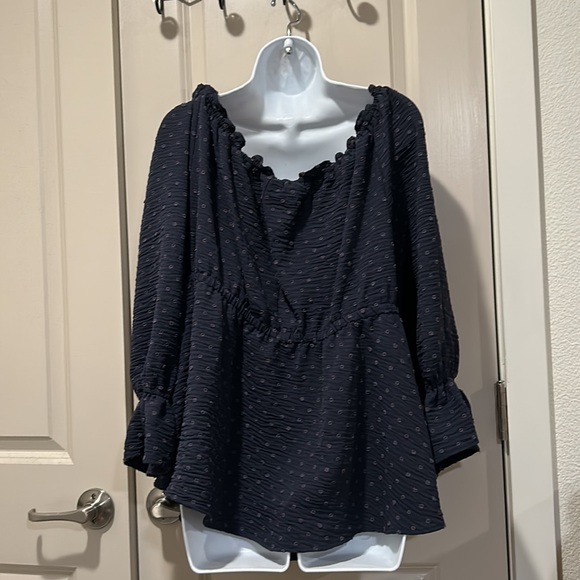 Off The Shoulder Blouse Size 18/20 - Picture 4 of 4